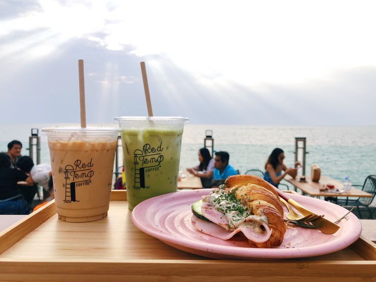 คาเฟ่บางแสน